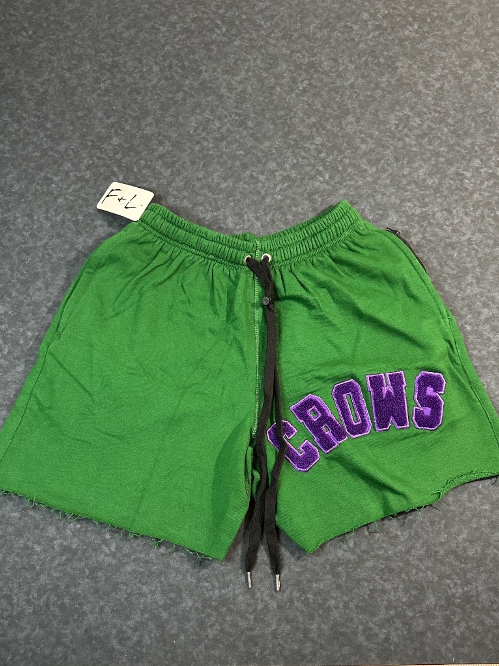 F + L Fear and Loathe Co Green Punch Needle Sweat Shorts Size Large